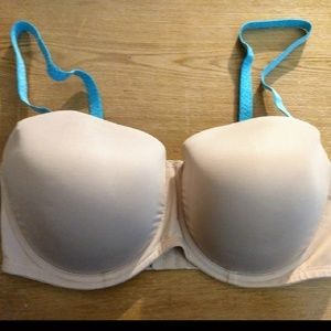 Nwt multi wear bra